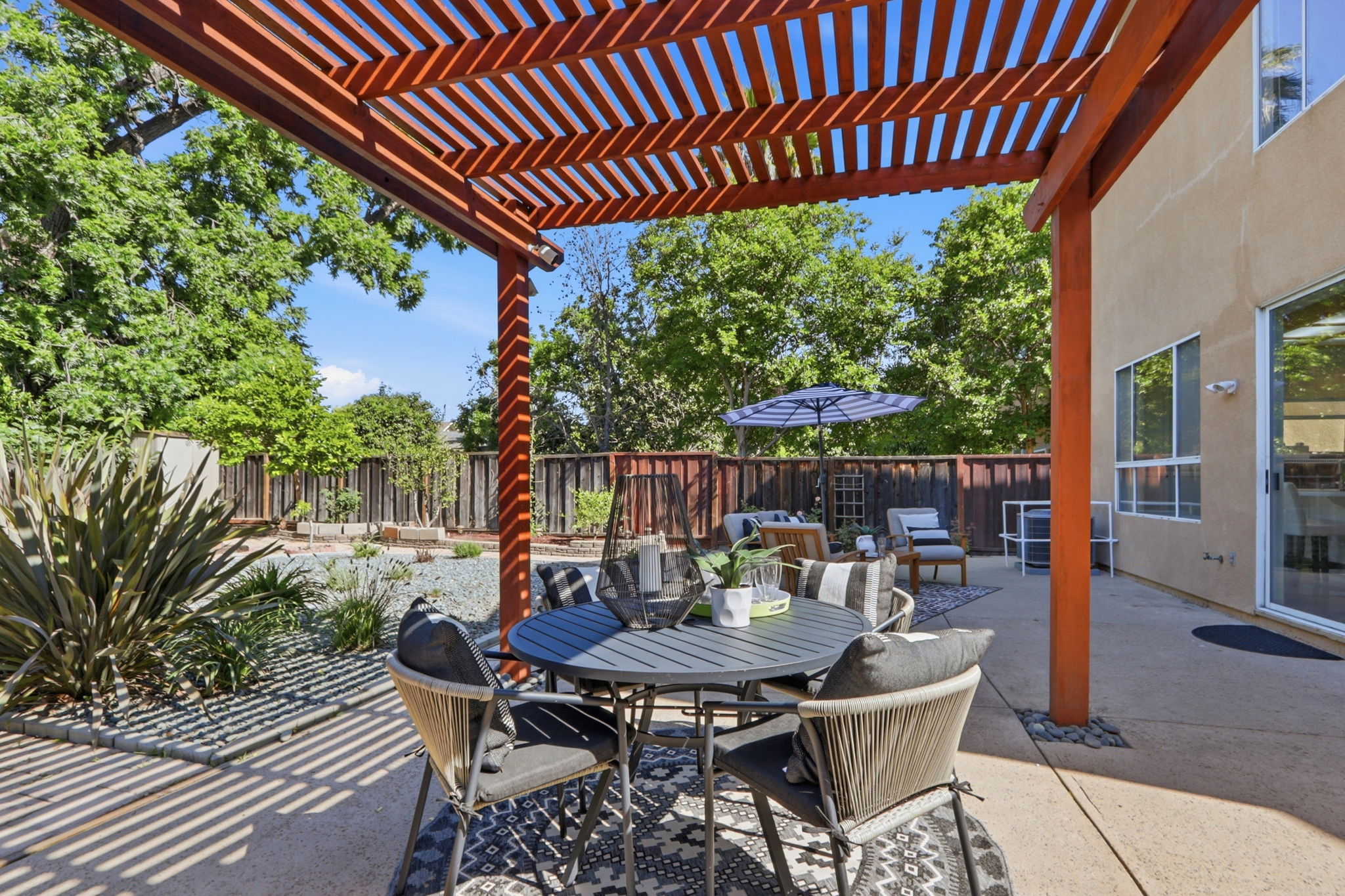 043_F8_1039 Spencer Ave