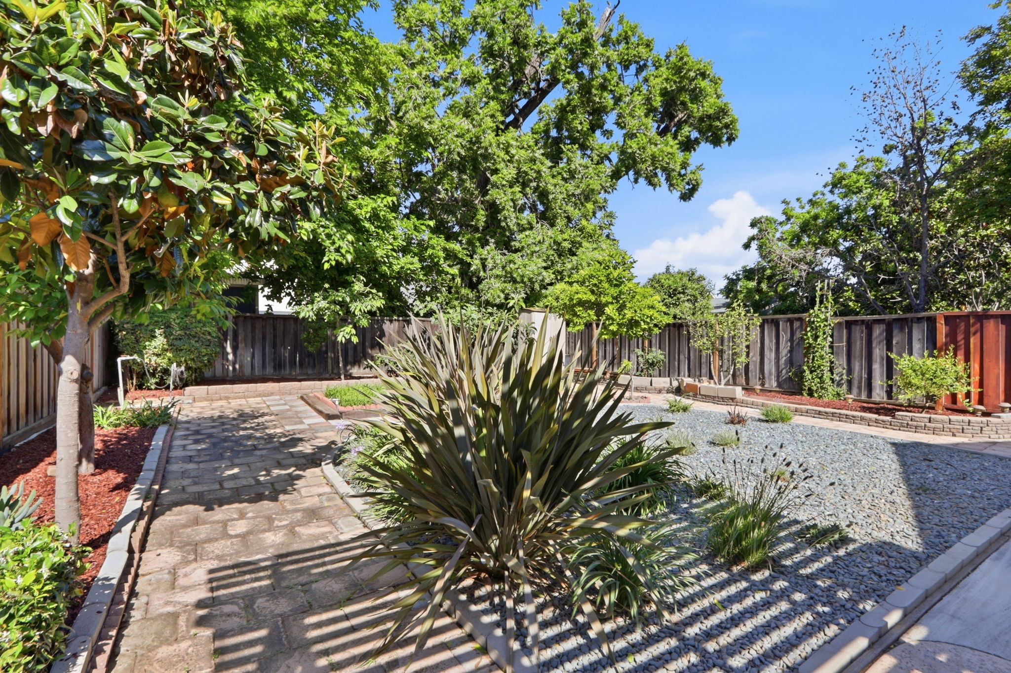 045_F8_1039 Spencer Ave