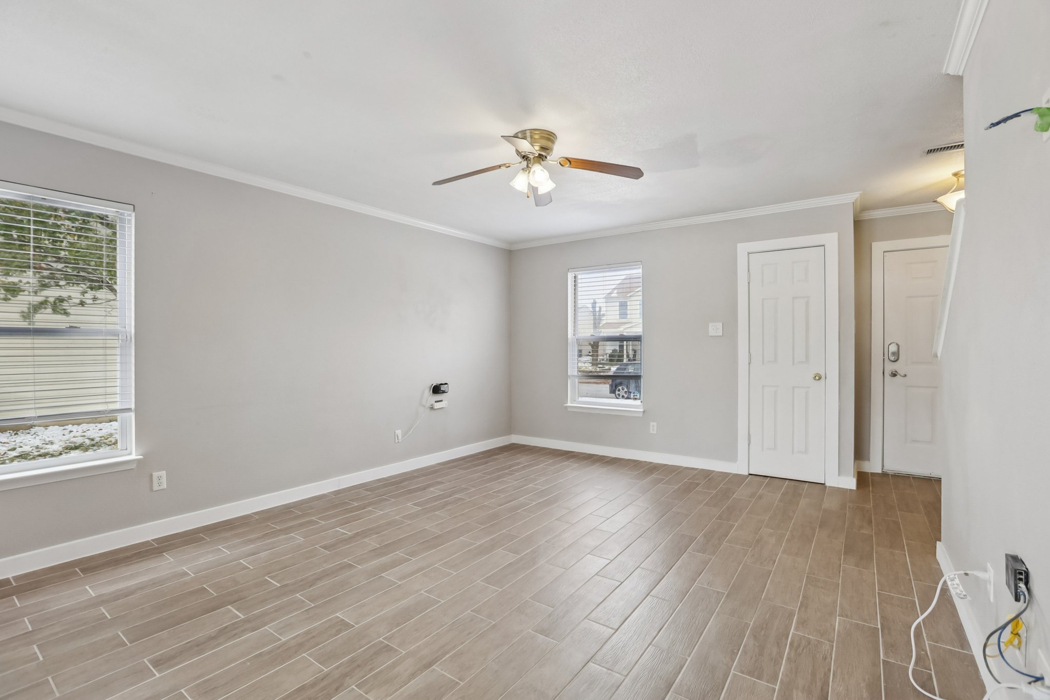 Split Rock Way-S1211-008.jpg