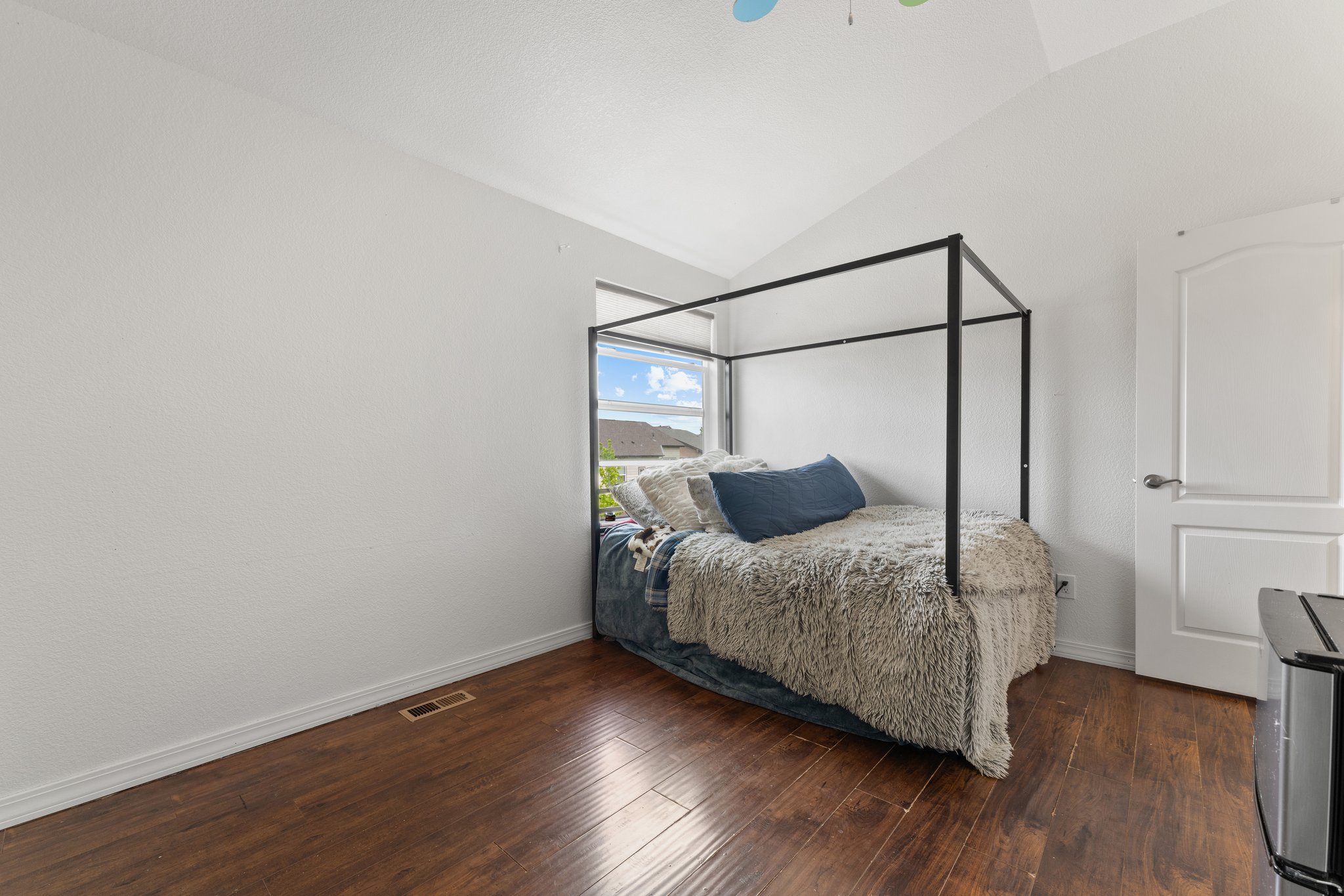 Upper Level Bedroom #2