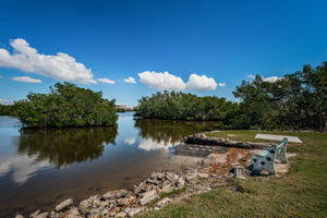 Community Waterfront Park 4