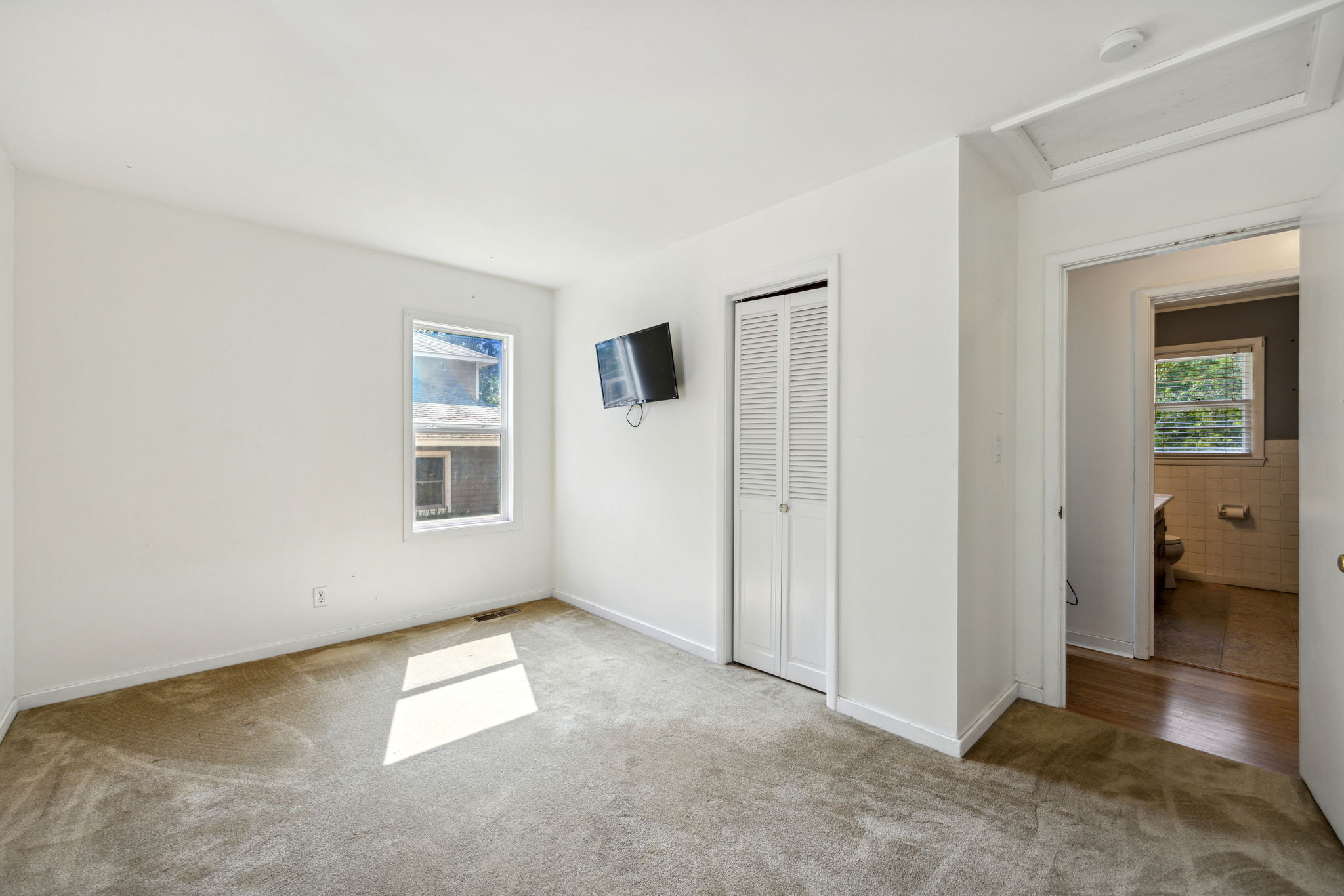 15_Interior