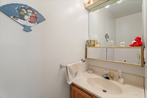  Photo 32
