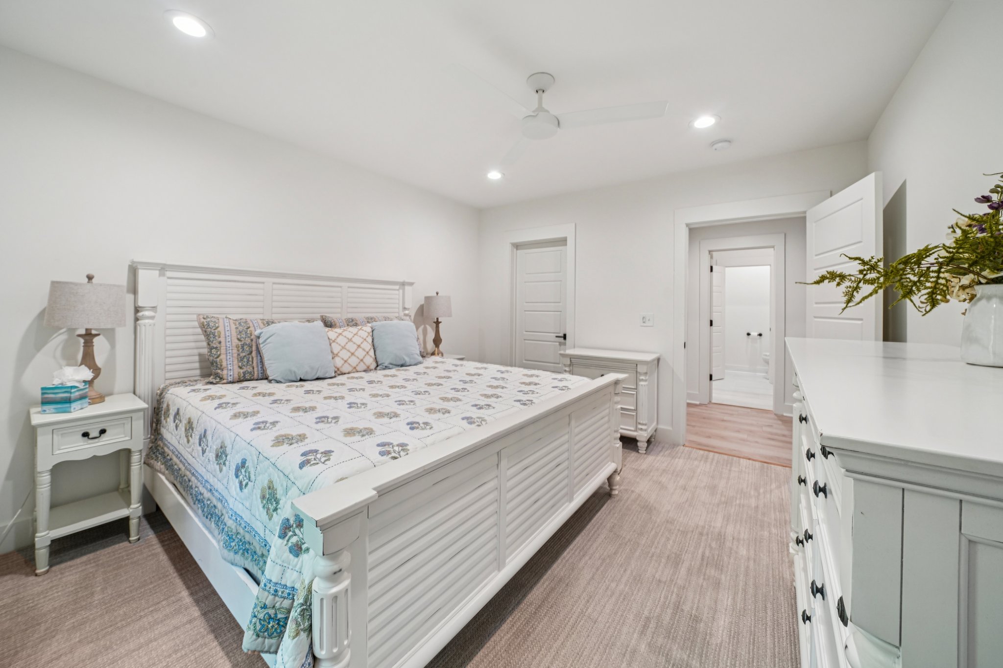 Burnham St-S2008-054.jpg