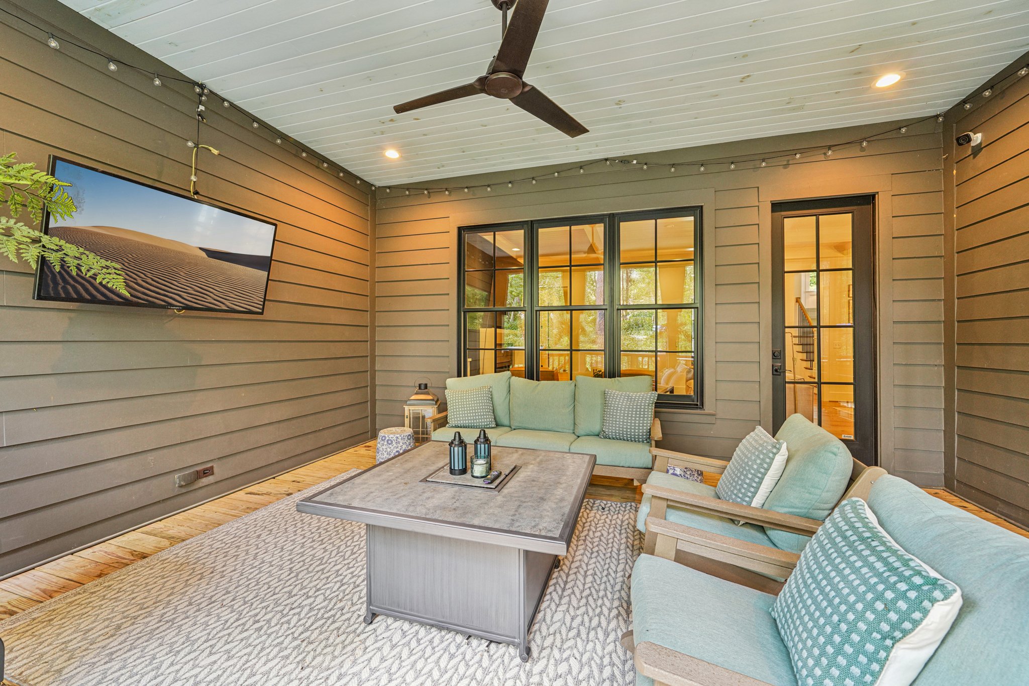 Burnham St-S2008-060.jpg