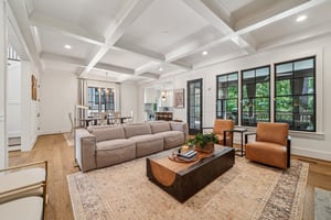 Burnham St-S2008-004.jpg