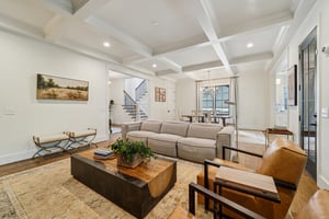 Burnham St-S2008-005.jpg