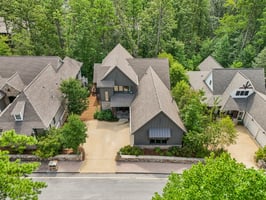 Burnham St-S2008-081.jpg