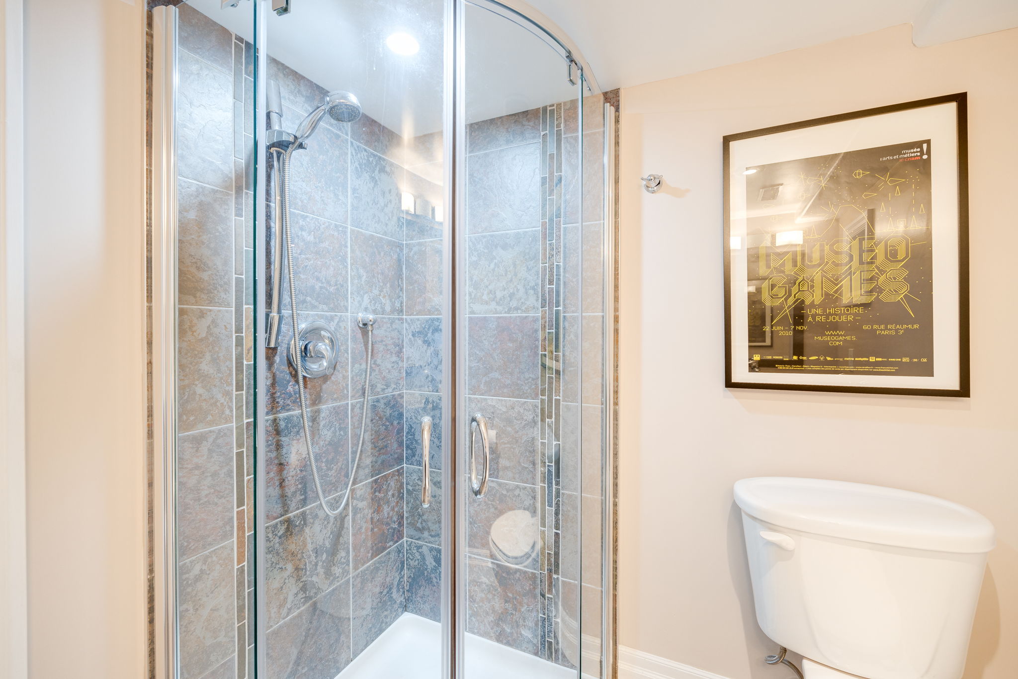 Toronto property showcase — delivered property photograph 37