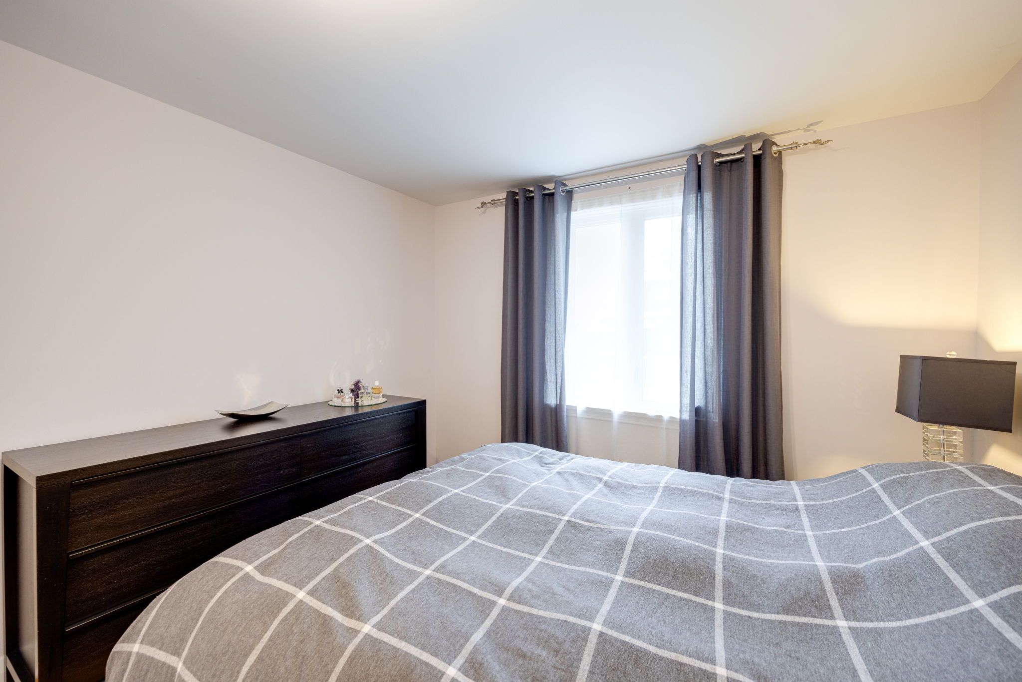 Toronto property showcase — delivered property photograph 24