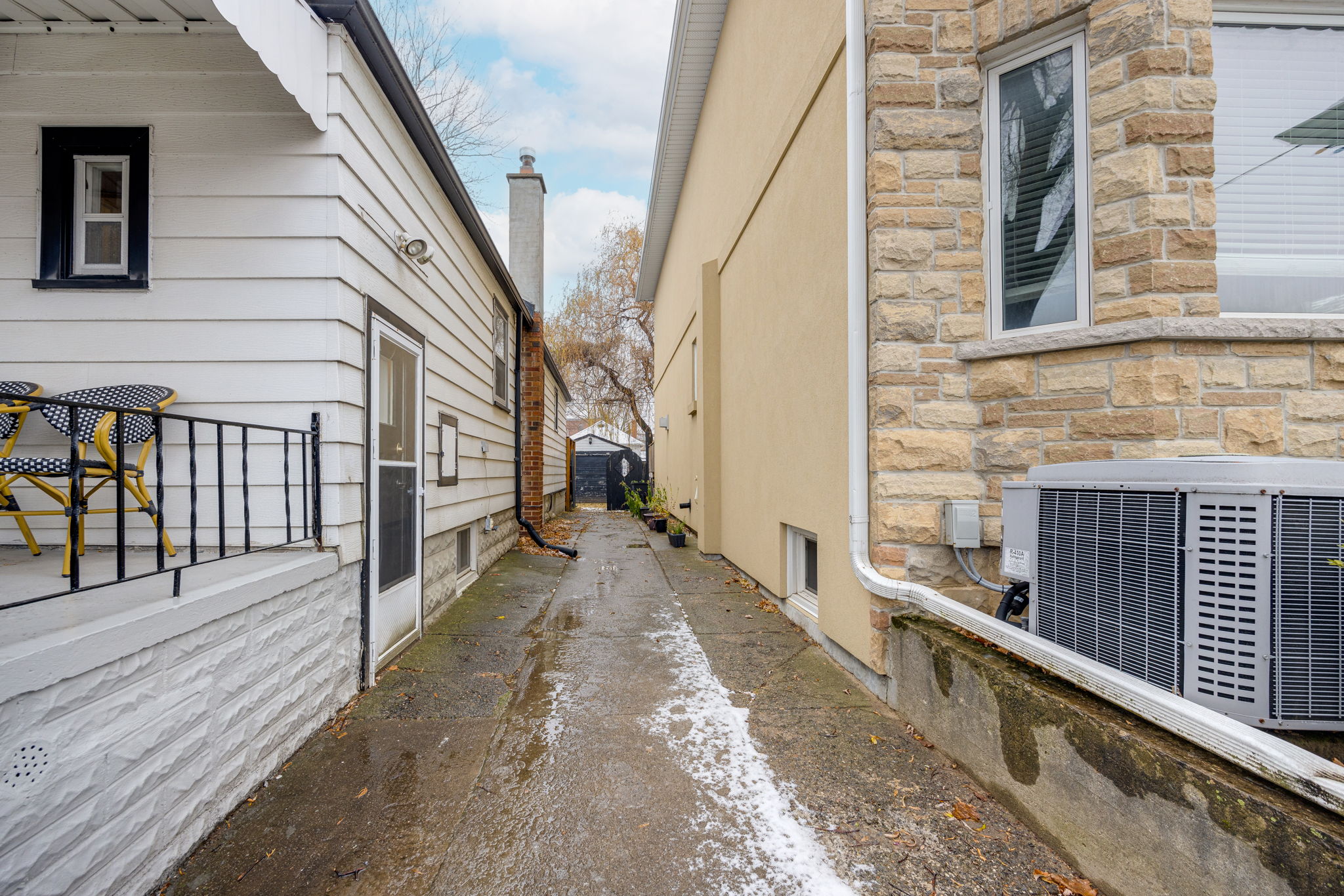 Toronto property showcase — delivered property photograph 5
