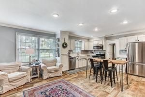 Kitchen/Eating Area