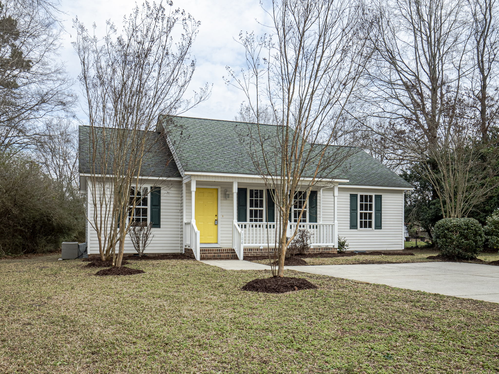 104 Cloverdale Dr, Clayton, NC 27520, USA