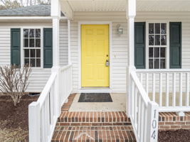 104 Cloverdale Dr, Clayton, NC 27520, USA Photo 4
