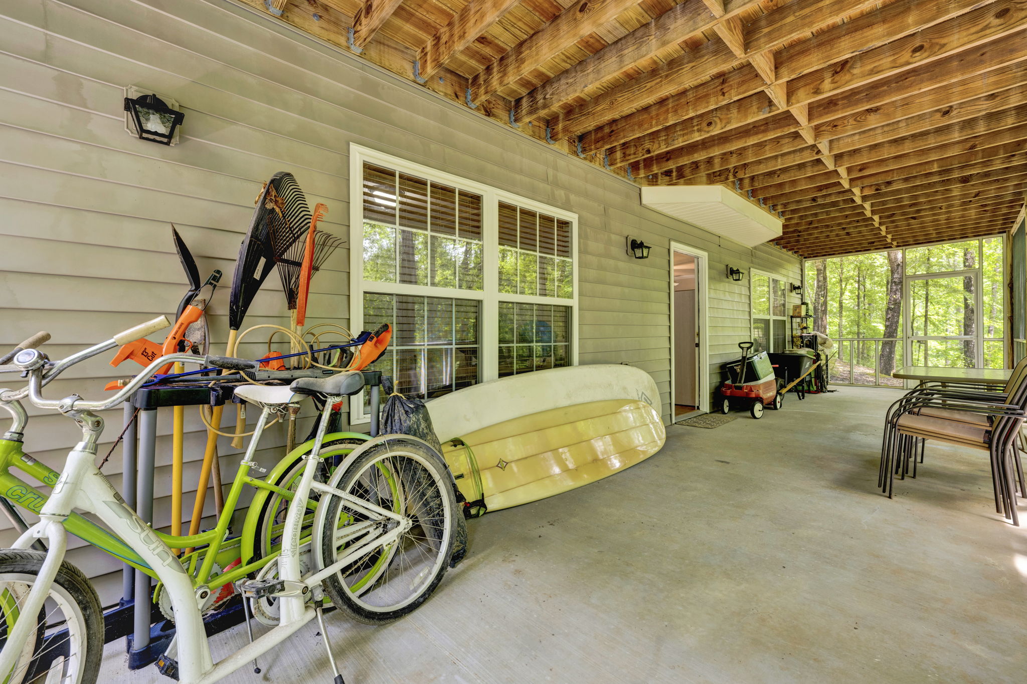 LOWER SCREENED PORCH