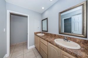 Master Bathroom1a