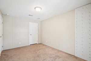 Islander Ln-1806-039.jpg