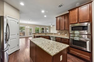 Lake Mineral Wells Dr-S2009-014.jpg
