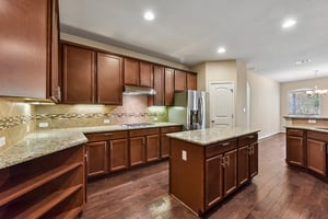 Lake Mineral Wells Dr-S2009-016.jpg