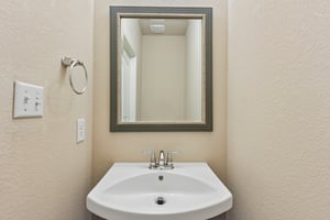 Lake Mineral Wells Dr-S2009-029.jpg