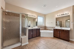 Lake Mineral Wells Dr-S2009-050.jpg