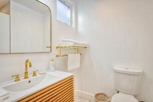  Photo 49