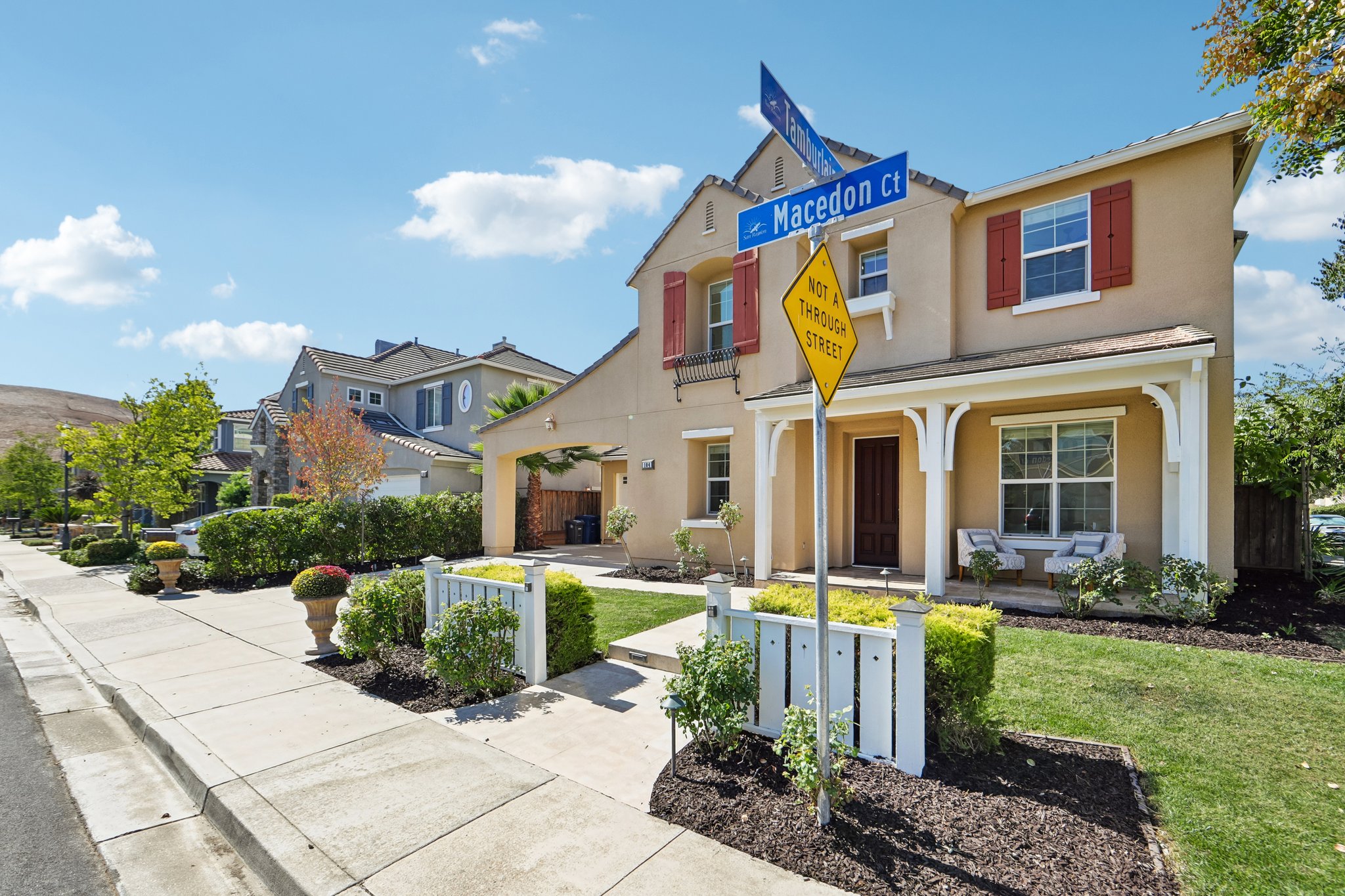 104 Macedon Ct-S1010-004.jpg