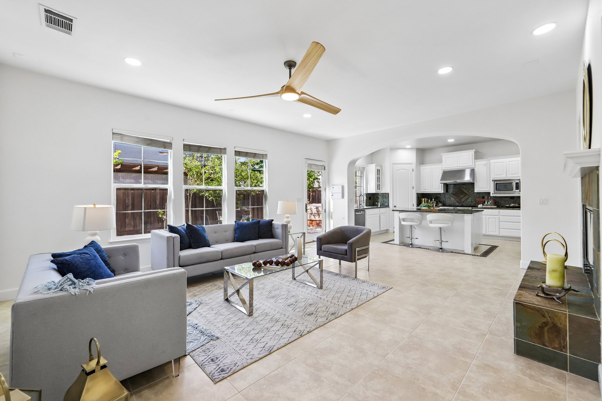 104 Macedon Ct-S1010-013.jpg