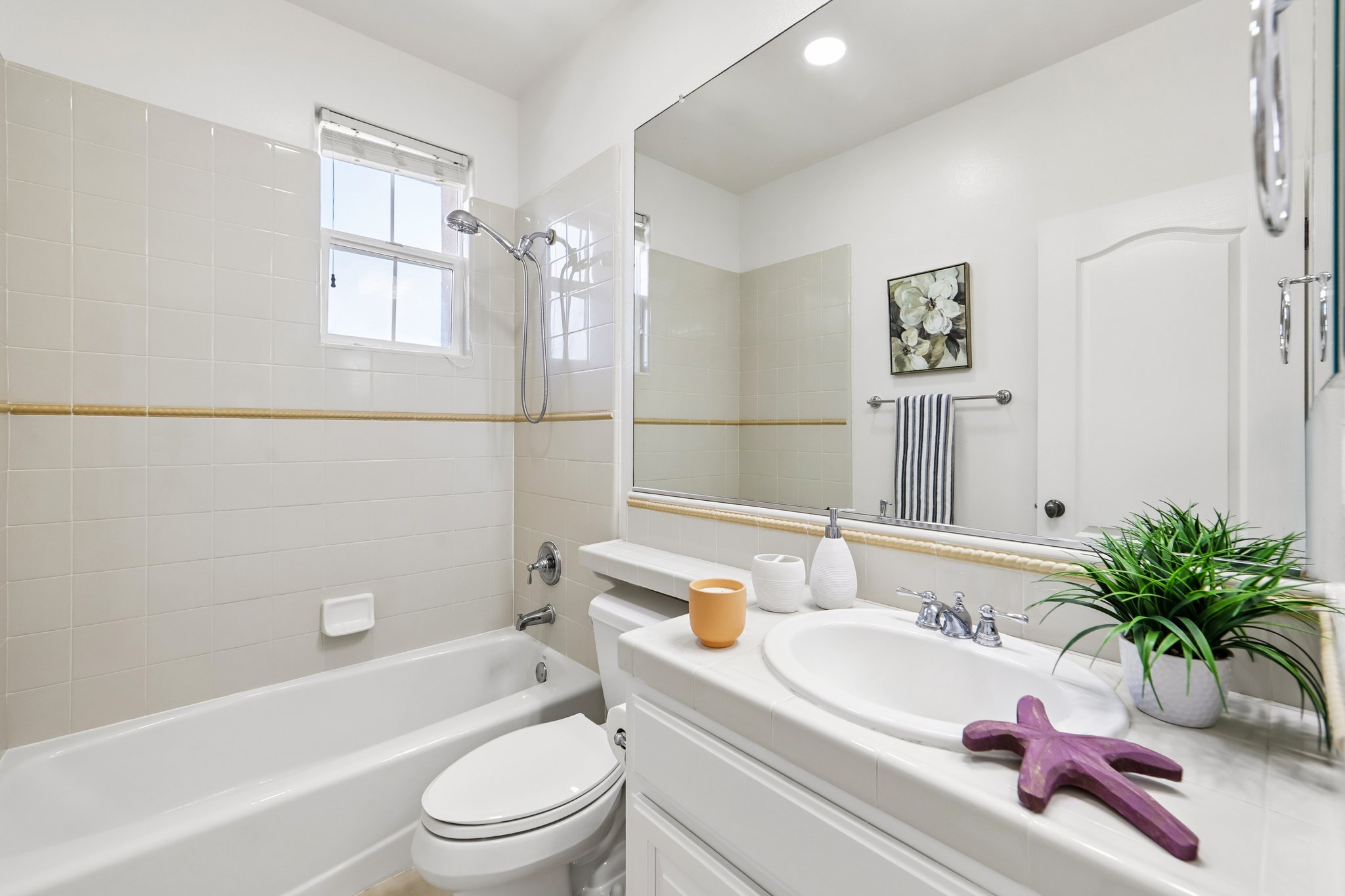 104 Macedon Ct-S1010-040.jpg