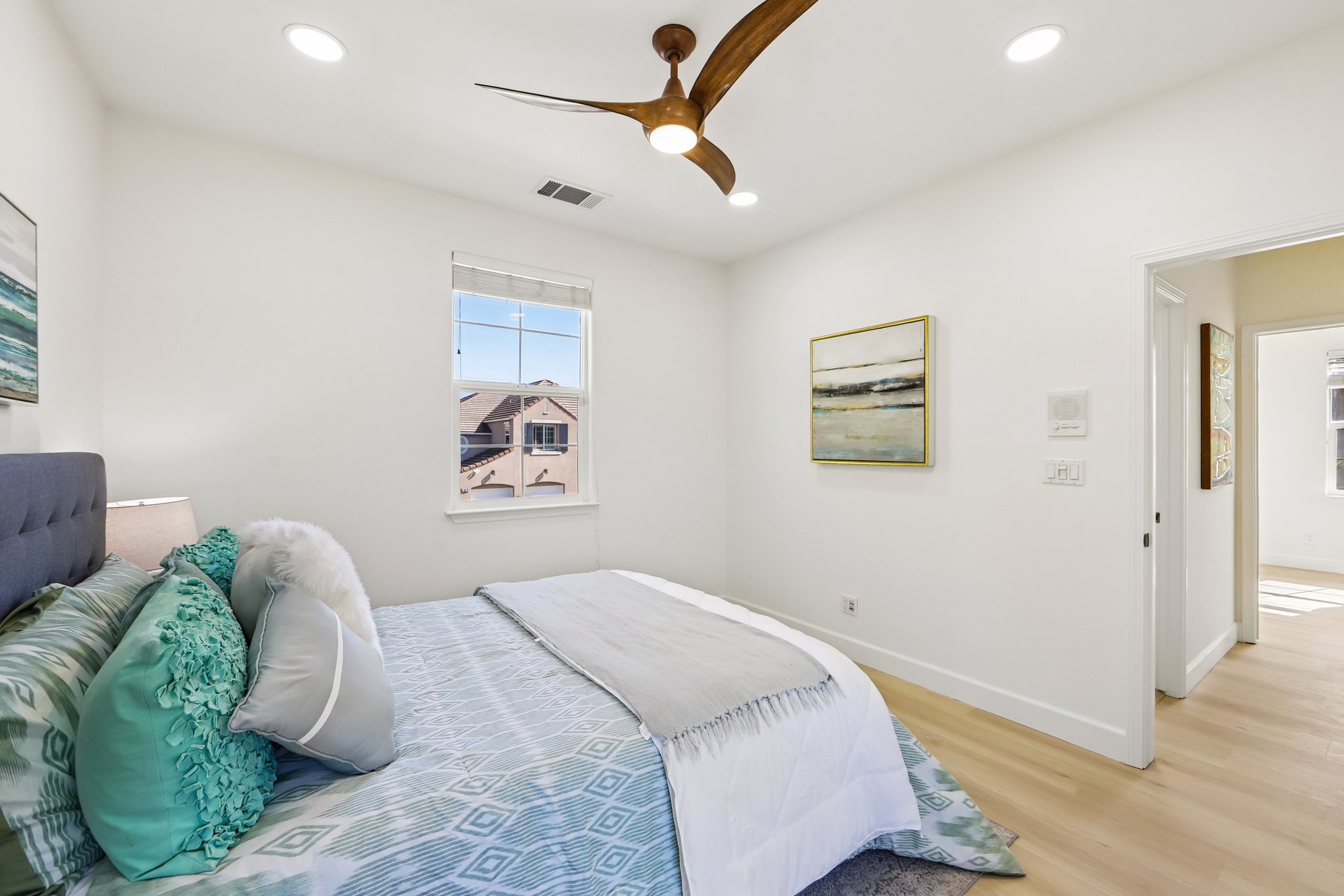 104 Macedon Ct-S1010-043.jpg