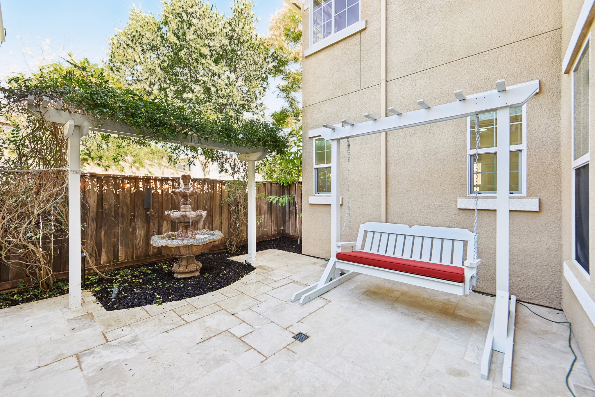 104 Macedon Ct-S1010-069.jpg
