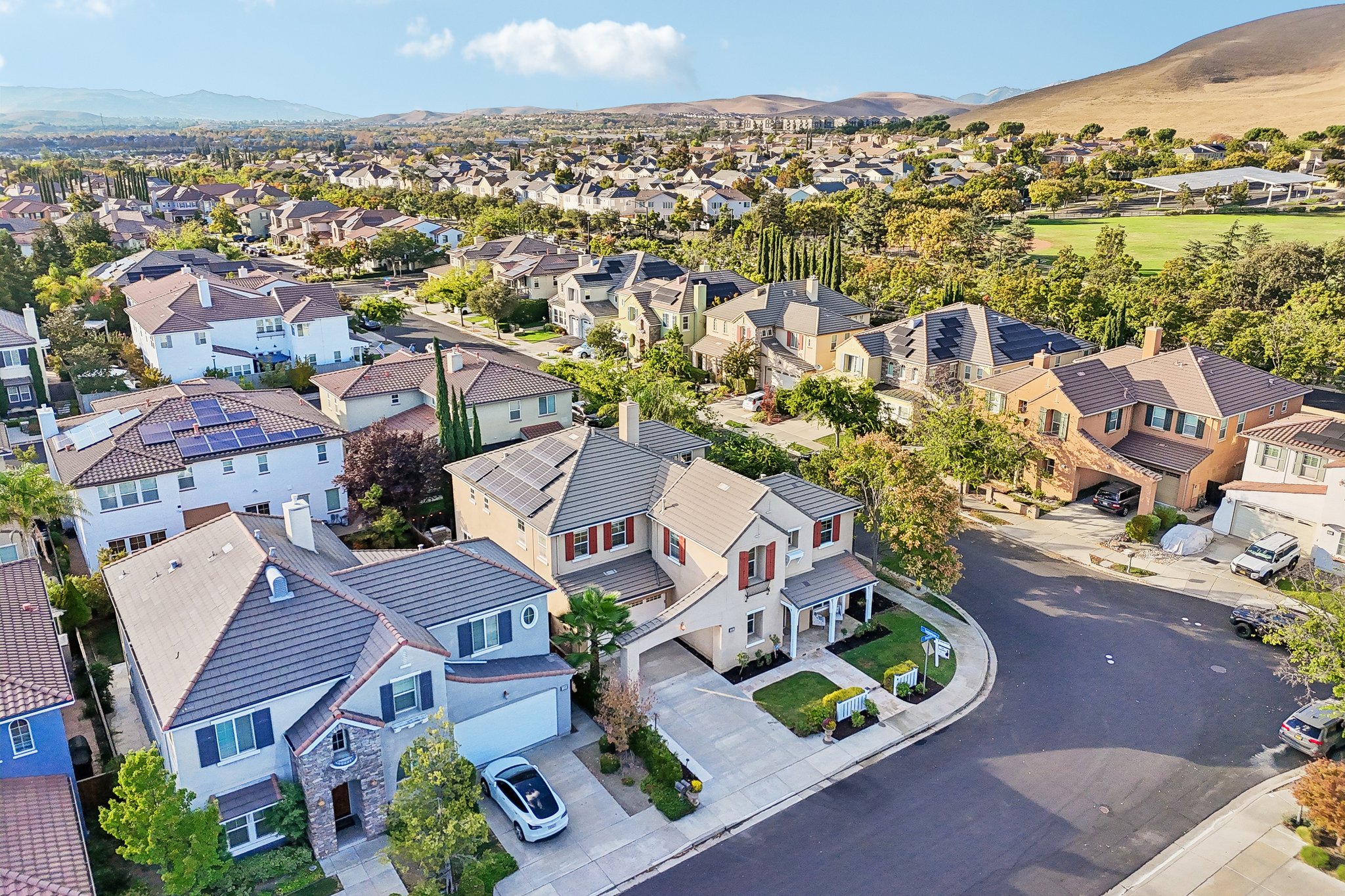 104 Macedon Ct-S1010-074.jpg