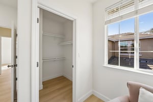 104 Macedon Ct-S1010-044.jpg