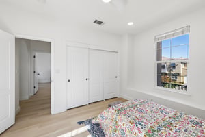 104 Macedon Ct-S1010-046.jpg