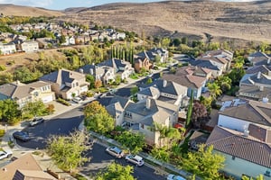 104 Macedon Ct-S1010-077.jpg