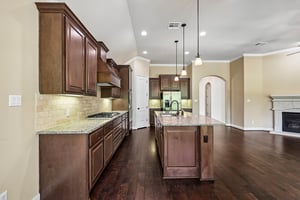 Maxwell Way 32-S1909-020.jpg