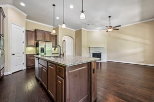 Maxwell Way 32-S1909-025.jpg