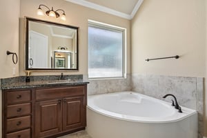Maxwell Way 32-S1909-039.jpg