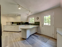  Photo 49