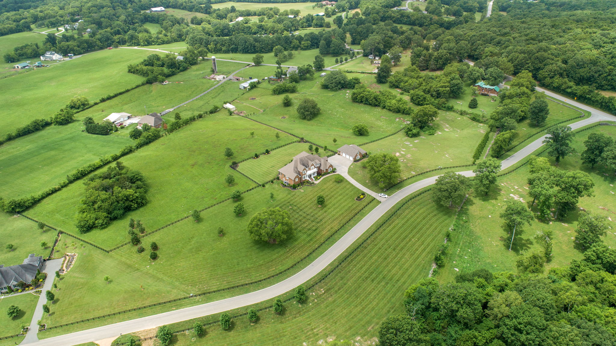  104 Nestledown Crossing, Bell Buckle, TN 37020, US Photo 21