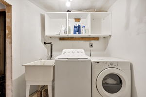  Photo 38