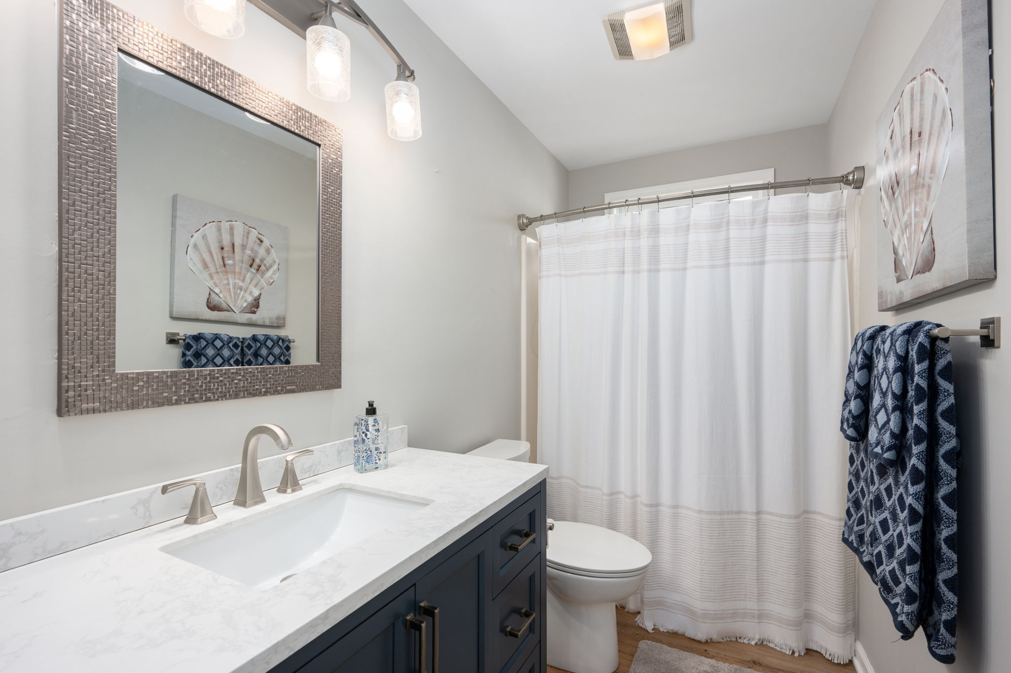 104-Prince-Charles-Ct-Hall-Bath