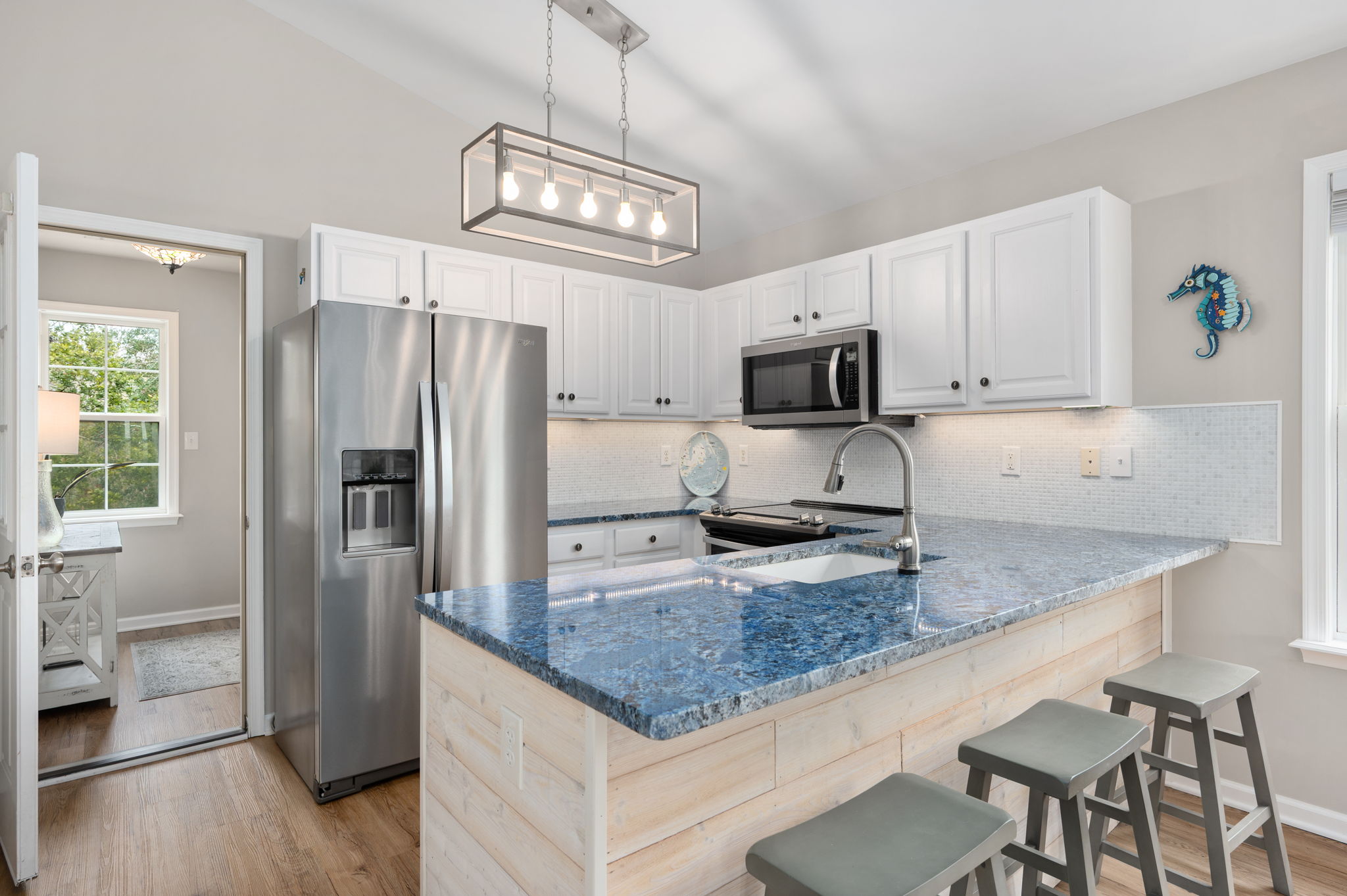 104-Prince-Charles-Ct-Kitchen