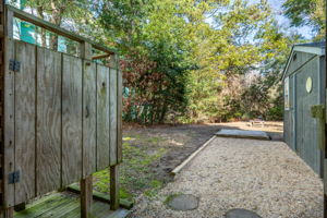 104-Prince-Charles-Ct-Outside-Shower