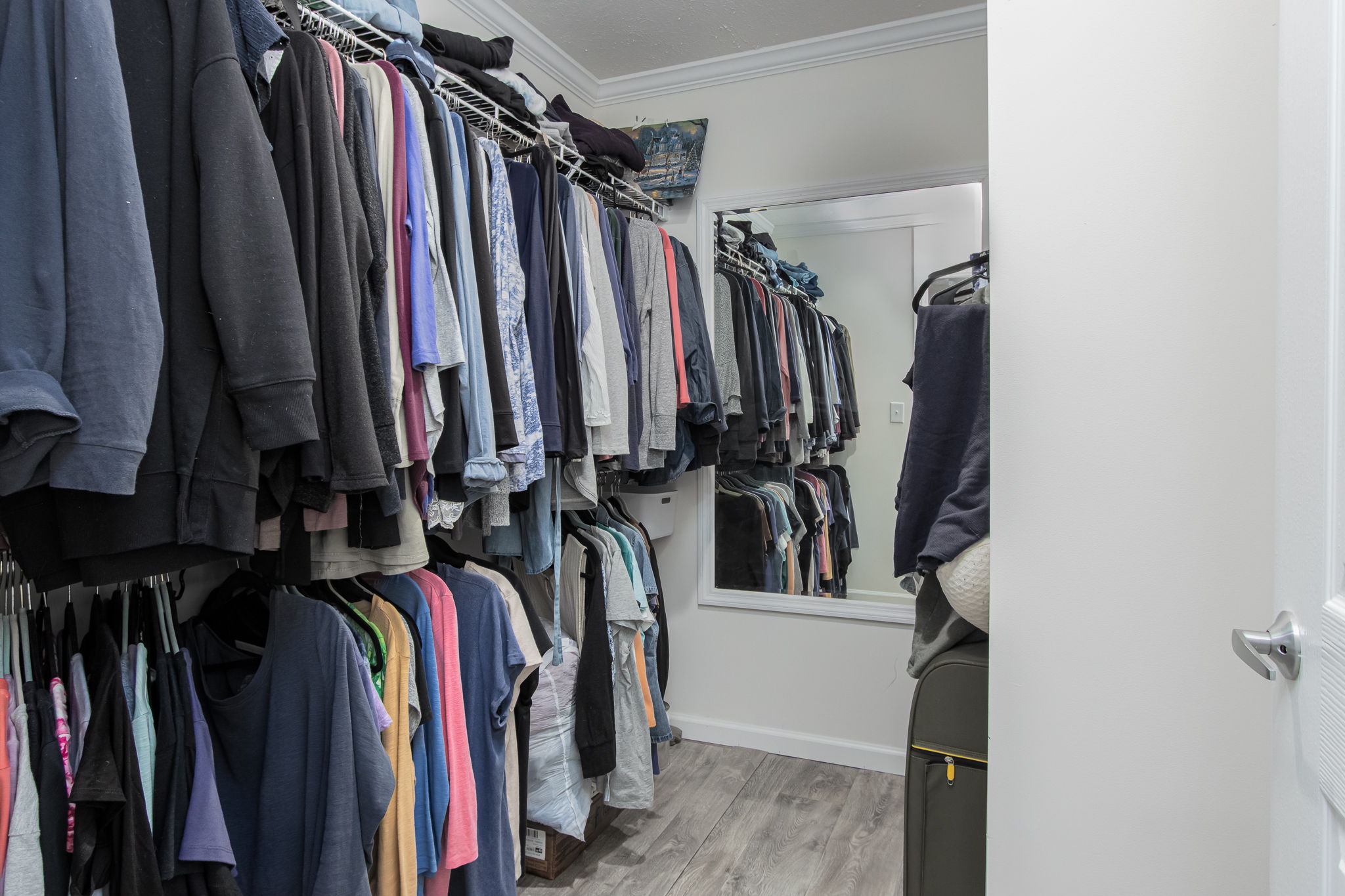 BedroomPrimaryWardrobe-1