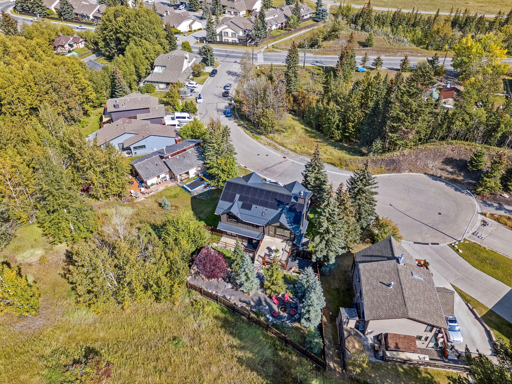 09.12.2025 - Kelly MacMillan - 104 Rummel Pl, Canmore - Drone_2