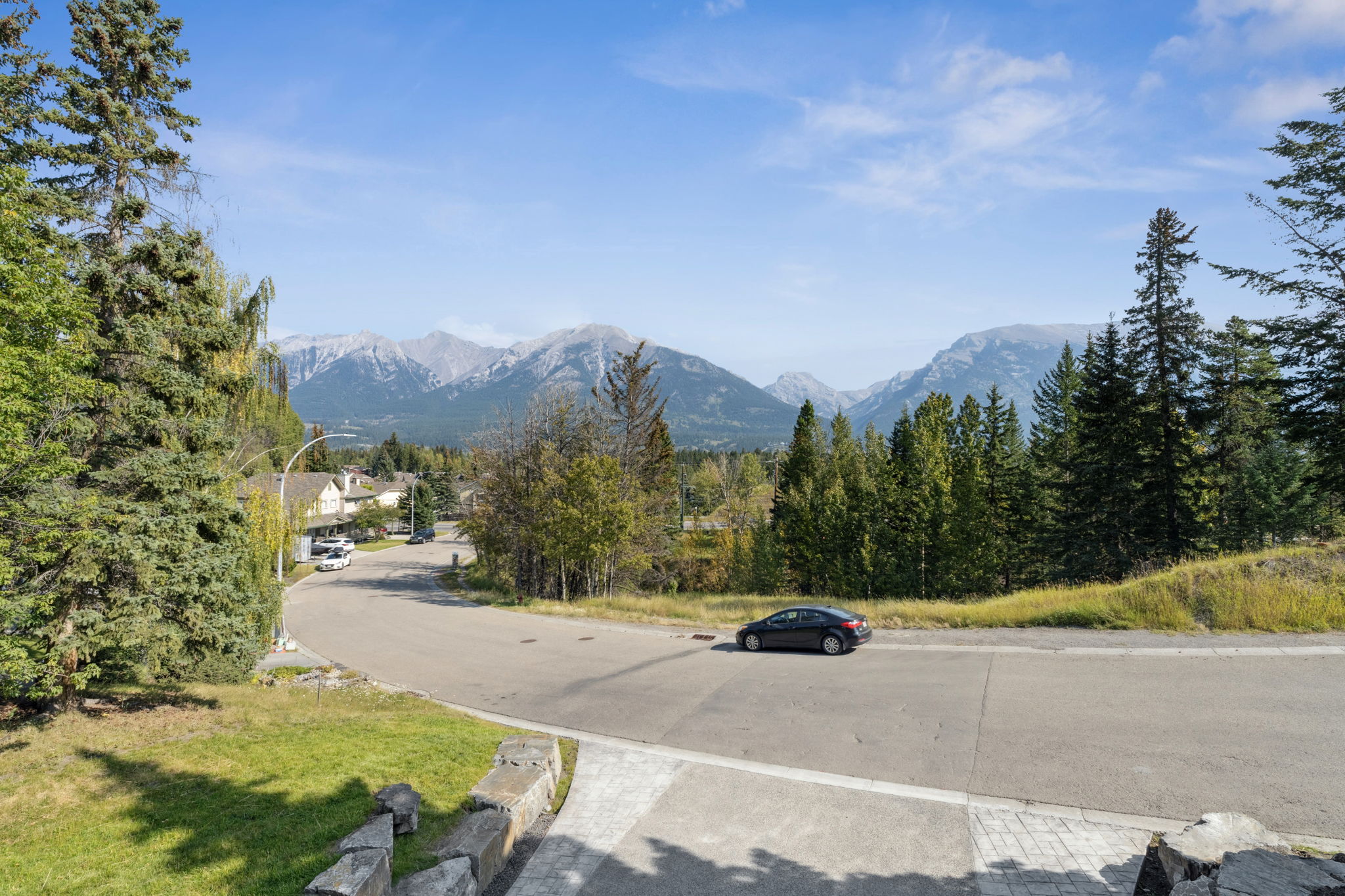 09.12.2025 - Kelly MacMillan - 104 Rummel Pl, Canmore_37