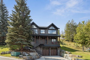 09.12.2025 - Kelly MacMillan - 104 Rummel Pl, Canmore_02