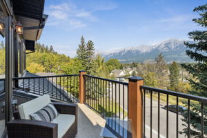 09.12.2025 - Kelly MacMillan - 104 Rummel Pl, Canmore_38