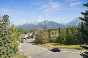 09.12.2025 - Kelly MacMillan - 104 Rummel Pl, Canmore_40